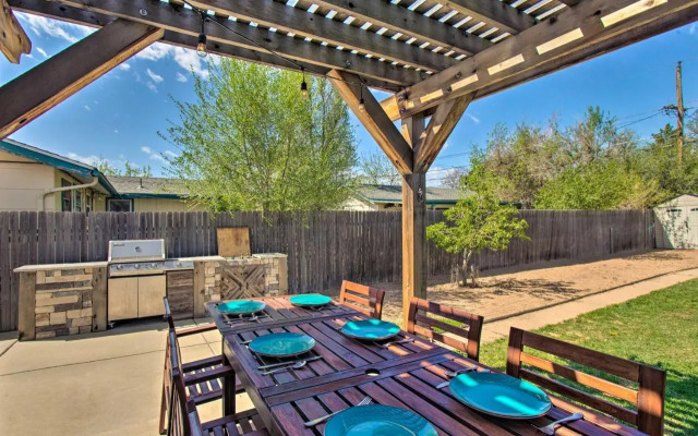 Patio, Grill & Yard: Cozy Denver Abode!