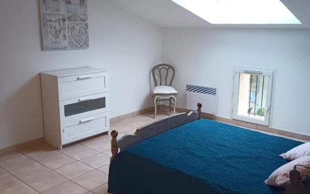 A proximité du Parc SPIROU Spacieux duplex de 130 m2