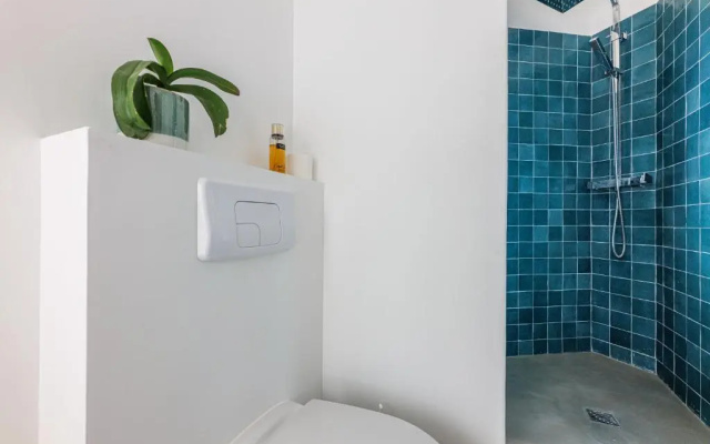 Bord de mer, magnifique appartement de 150m2 avec jardin