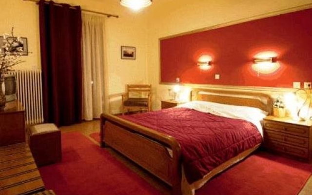 Pezoula Hotel