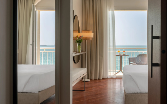 Delfino Taranto Hotel