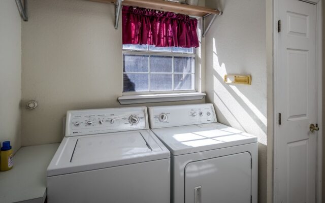 Golf Getaway - Three Bedroom Cabin