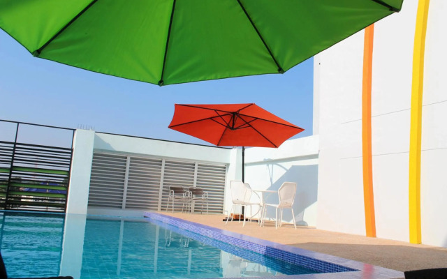 42C The Chic Hotel