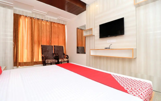 OYO 4682 Hotel Indraprastha