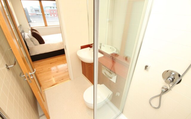 Forbes Street Luxury Apt