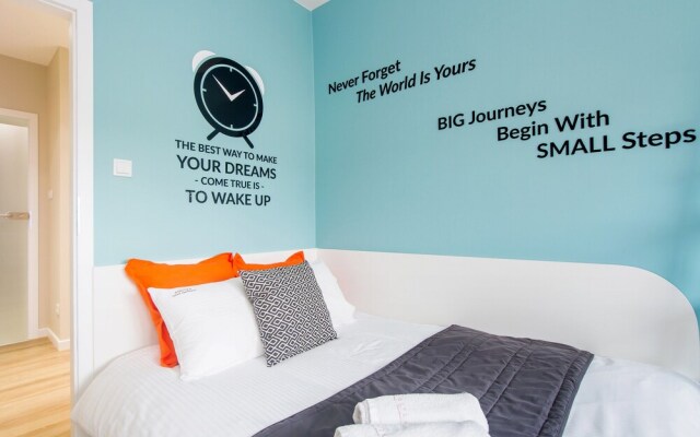 Old Town Luxury Apartments by Amstra