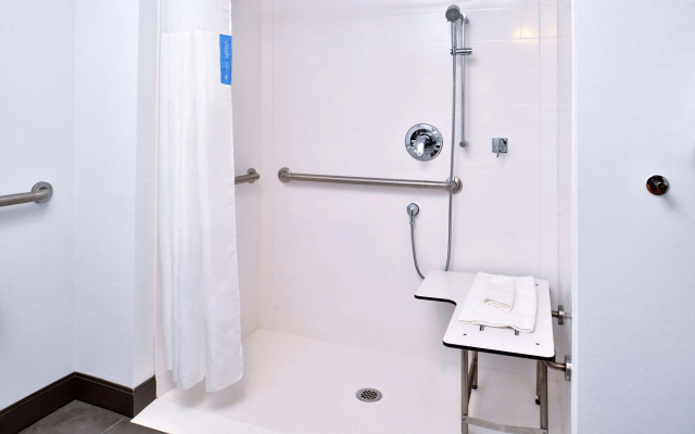 Hampton Inn Cedar Falls Downtown
