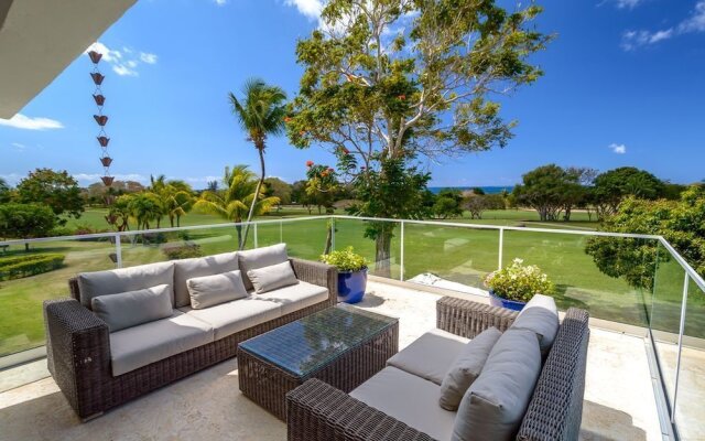 Private Villa with Pool and Golf Cart