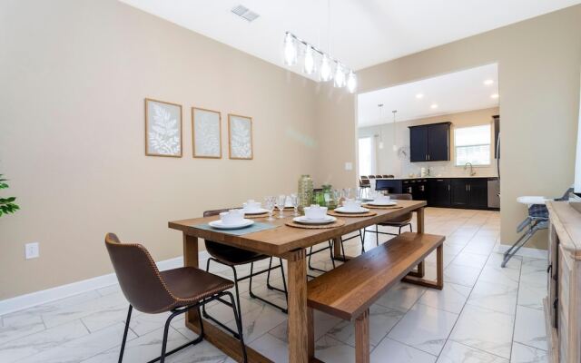 1520 FD 6BR Luxury Villa Pool Game Room