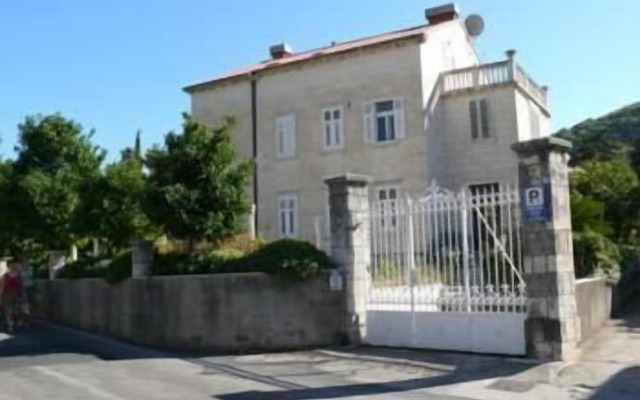 Villa Micika