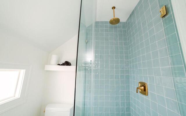 Guesthouse Charleston EAST 44