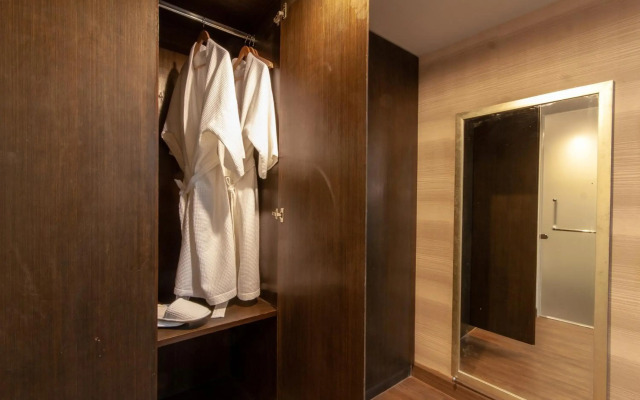 The Cotai Luxury Design Hotel
