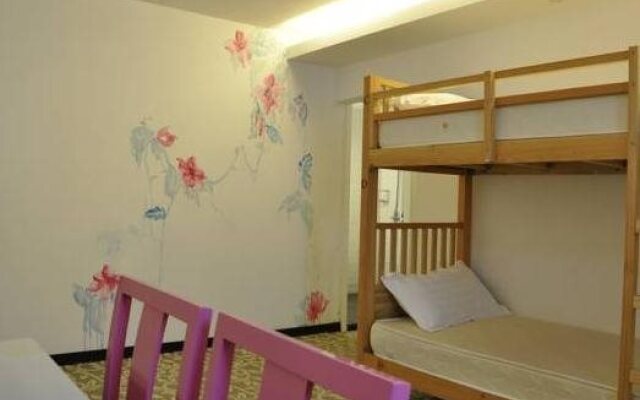 Naza International Youth Hostel