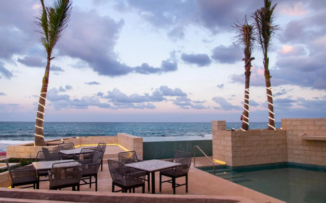 The Mint Resort Isla Mujeres