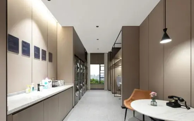 Atour Hotel Changsha South Station Guitang Subway Station