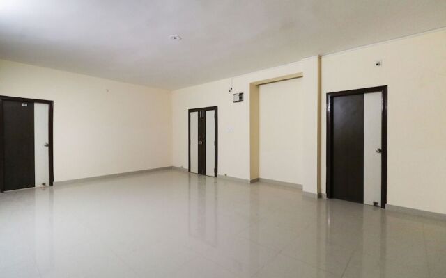 Oyo 43835 Imperial Stays