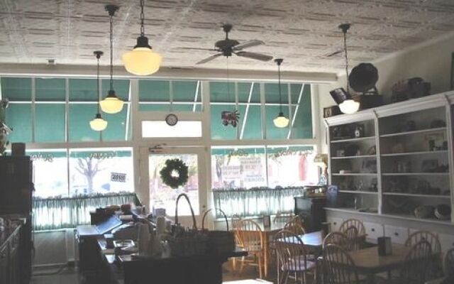 Green Gate Village Historic Inn