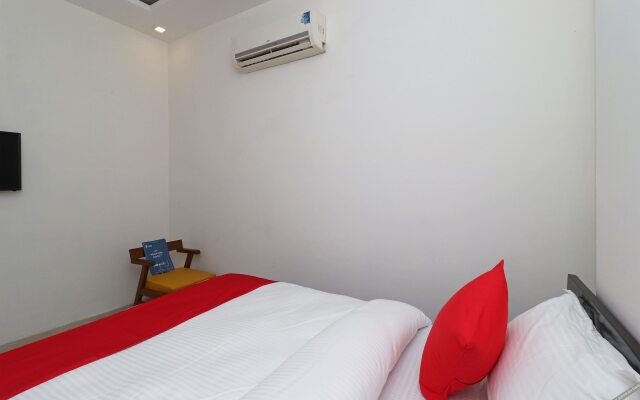 OYO 28576 Laxmi Residency