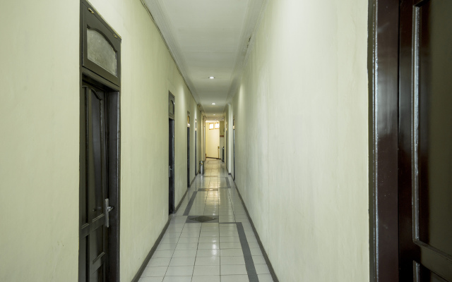 OYO 891 Hotel Gading Kencana