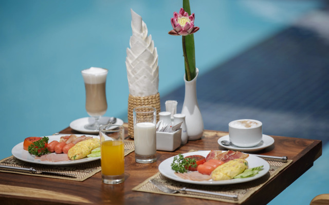 Treasure Oasis Hotel