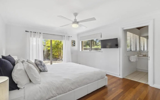 Diggers Beach Surf House