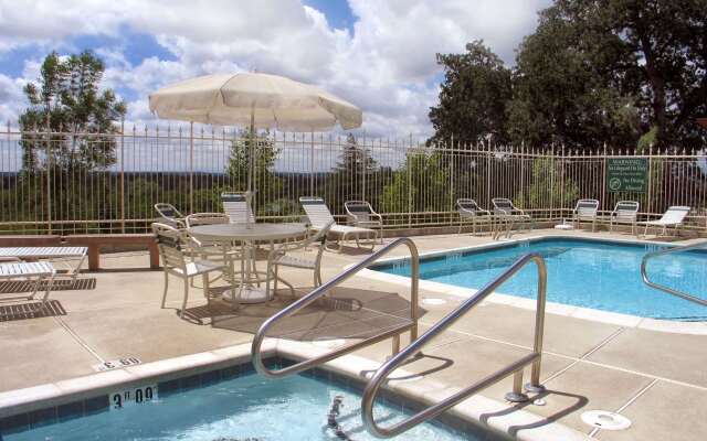 Hilton Garden Inn Redding