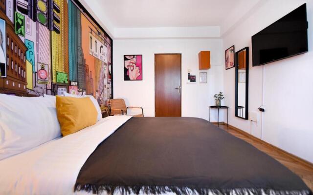 THE POP ART Experience Central Studio - Homey Residence