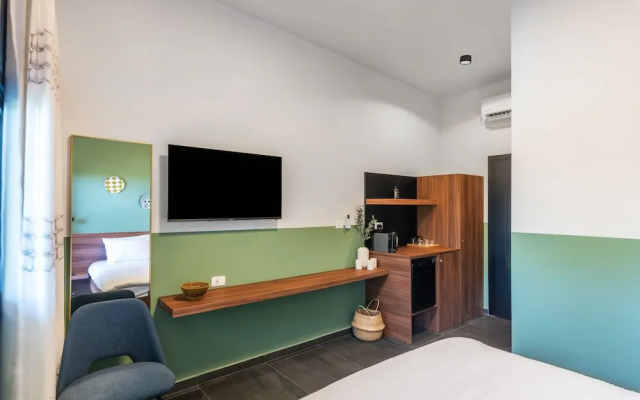 Domus Carmel Hotel