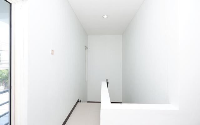 Hotel O Palebon Residence