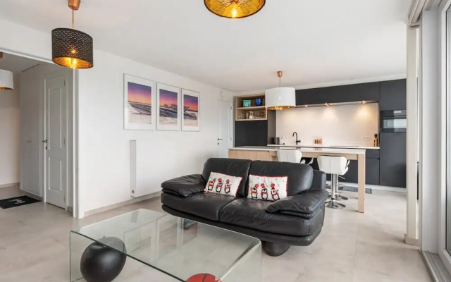 Stylish Apartment Near the Center
