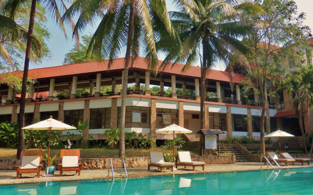 Sappraiwan Elephant Resort & Sanctuary