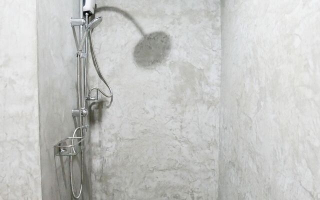 The Companion - Hostel