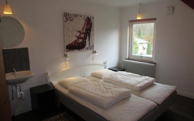 Hallandsåsen Hostel & B&B