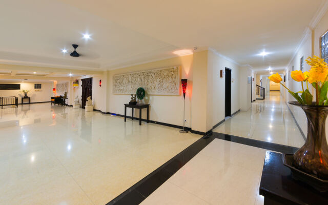 RedDoorz Plus near Mall Bali Galeria 2