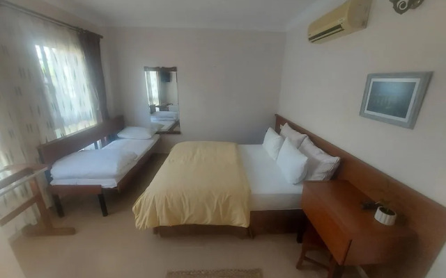 Ayisigi Otel