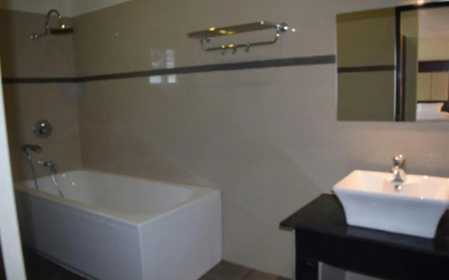 Hotel Golden Castle