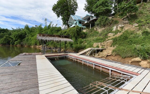 Kwainoy Riverpark & Resort