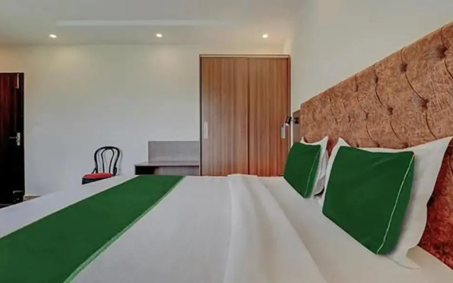 Fabhotel Shri Krishna Residency