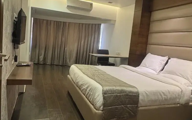 Hotel Dakshin Grandeur