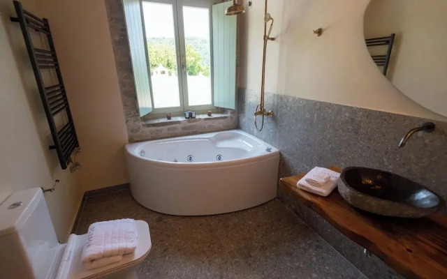 Nostos Country House