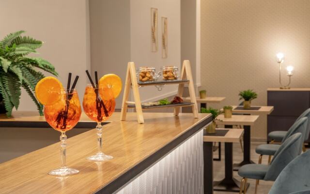 Sophie Terrace Hotel