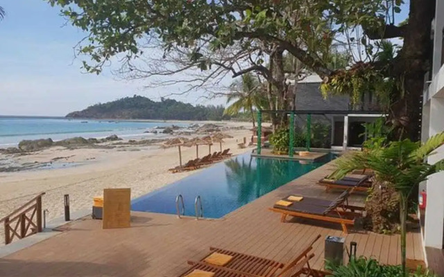Silver Beach Hotel