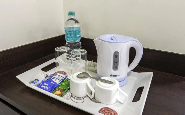 OYO 16703 Hotel The Platinum