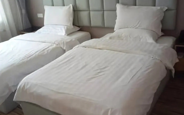 Luliang Business Hotel