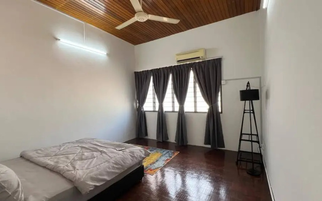 Bayan Lepas Getaway - Nature Views & BBQ Haven – Guest Rooms – Bayan Lepas