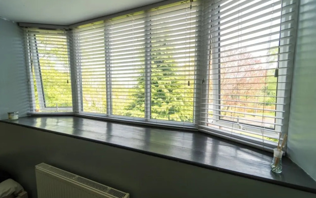 Spacious 1-bed Studio in Birmingham