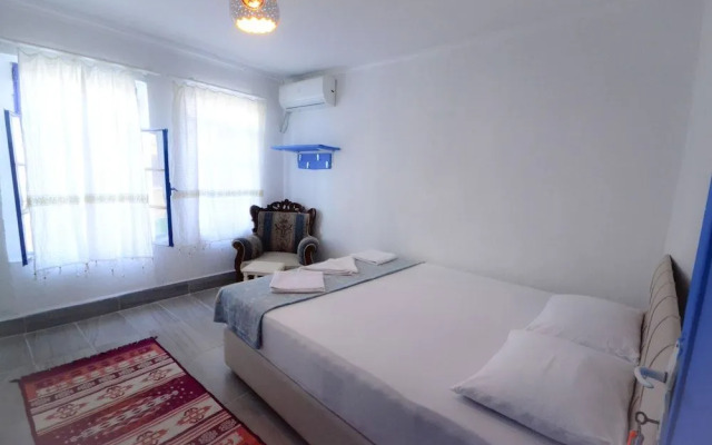 Ayvalik Moda Pansiyon