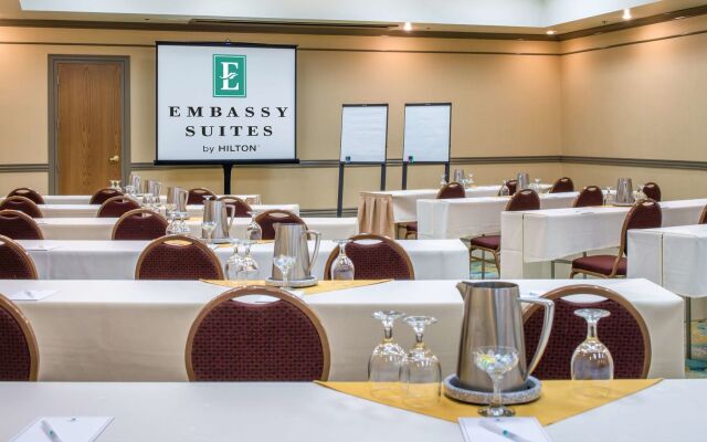 Embassy Suites by Hilton Seattle Tacoma International Airport