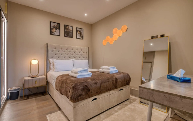 Luxury Designer Apartment