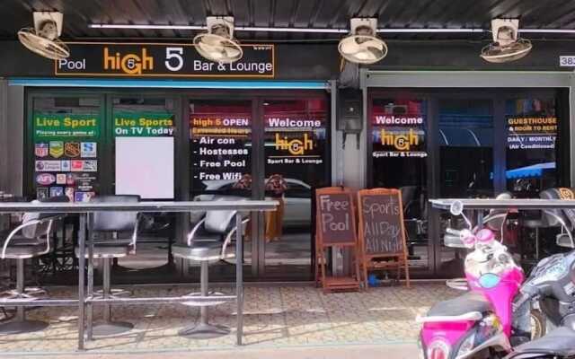 High5 Guesthouse